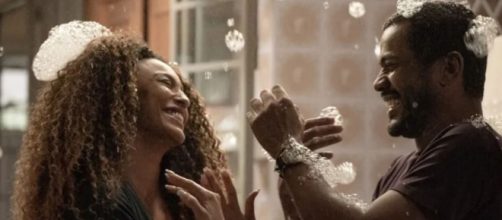 Sol e Ben trocam declara&ccedil;&otilde;es de amor (Reprodu&ccedil;&atilde;o/TV Globo)