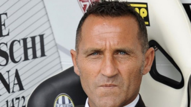 Juventus, Di Livio: 'Allegri non pu&ograve; giocare con le ripartenze, &egrave; da provinciale'.