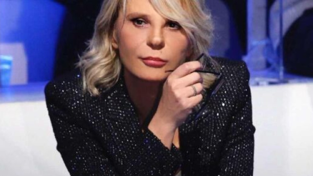 Maria De Filippi in silenzio su Berlusconi