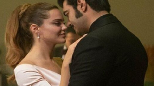 Terra amara, trame turche: Demir e Zuleyha si sposano dopo la morte di Yilmaz.