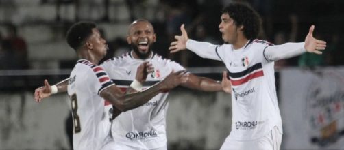 Santa assumiu a lideran&ccedil;a do grupo (Reprodu&ccedil;ao/Twitter/@SantaCruzFC)