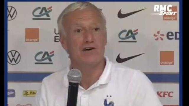 Didier Deschamps pr&eacute;sent en conf&eacute;rence de presse ce jeudi. (screenshot Twitter - @RMCsport)