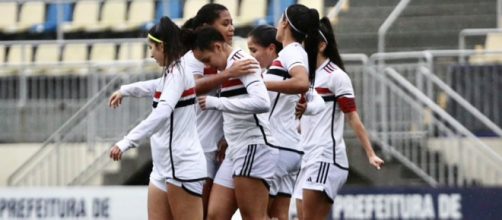 S&atilde;o Paulo pega o Palmeiras (Reprodu&ccedil;&atilde;o/Twitter/@SaoPauloFC_Fem)