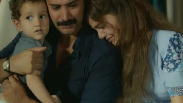 Terra amara, trame Turchia: Yilmaz e Zuleyha vanno a vivere insieme con Adnan.