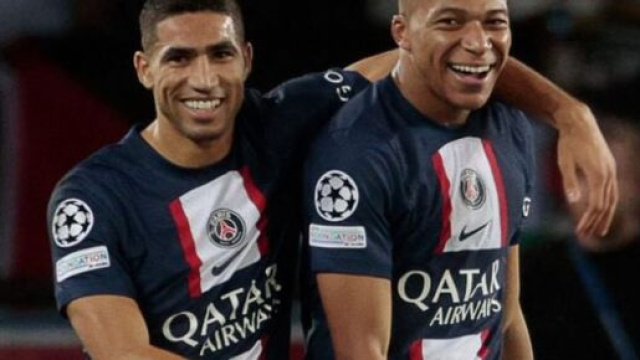 Kylian Mbapp&eacute; et Achraf Hakimi tr&egrave;s proches sur et en dehors des terrains (screenshot Twitter - @RMadridFrance_)