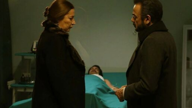 Terra amara, puntate 4-5giugno:Yilmaz vuole il divorzio, Cetin accoltellato