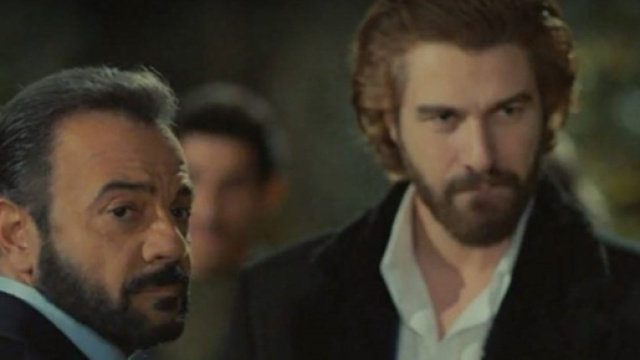 Terra amara, trame Turchia: Fekeli affida la sua famiglia a Fikret.