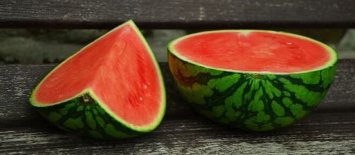 Melancia ajuda na hidrata&ccedil;&atilde;o do corpo (Reprodu&ccedil;&atilde;o/Pixabay)