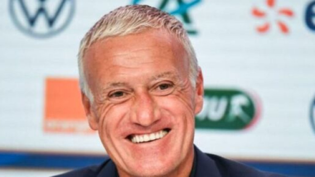 Didier Deschamps critiqu&eacute; par Christophe Dugarry. (screenshot Twitter - @telefoot_TF1)