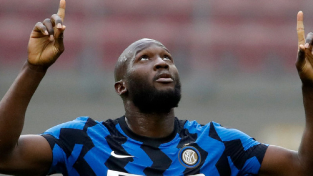 L'Inter potrebbe beffare il Milan su Thuram, i rossoneri virano su Lukaku.