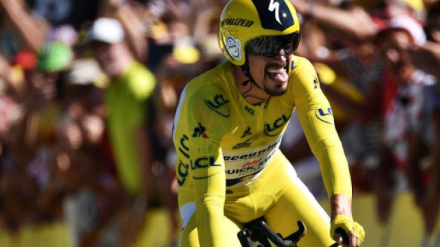 Julian Alaphilippe in maglia gialla al Tour de France 2019.