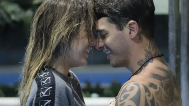 Sophie Codegoni e Basciano fanno pace, ma alcuni utenti sbottano: 'Imbarazzanti'.