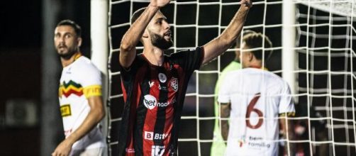 Vit&oacute;ria se reabilitou na S&eacute;rie B (Reprodu&ccedil;&atilde;o/https://www.facebook.com/ecvitoria)