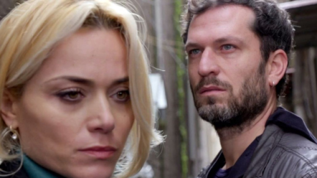 Un posto al sole, Clara (Imma Pirone) e Eduardo Sabbiese (Fiorenzo Madonna)