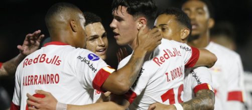 Bragantino avan&ccedil;ou em primeiro (Reprodu&ccedil;&atilde;o/Twitter/@RedBullBraga)