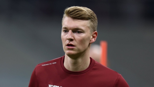 Mercato Inter: idea Schuurs dal Torino per la difesa del futuro