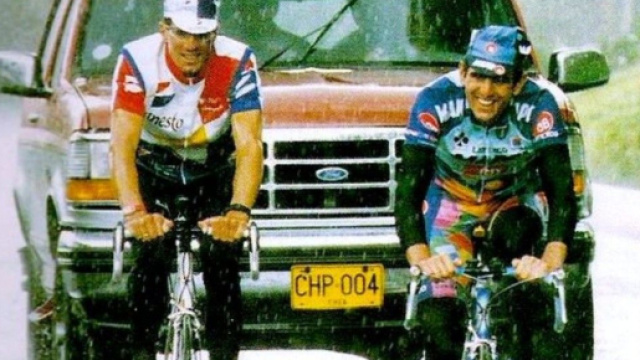 Ciclismo, Abraham Olano, in maglia Mapei. insieme a Miguel Indurain