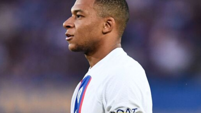 Mbapp&eacute; sur le d&eacute;part du PSG selon certaines sources. (screenshot Twitter - @lnstantFoot)