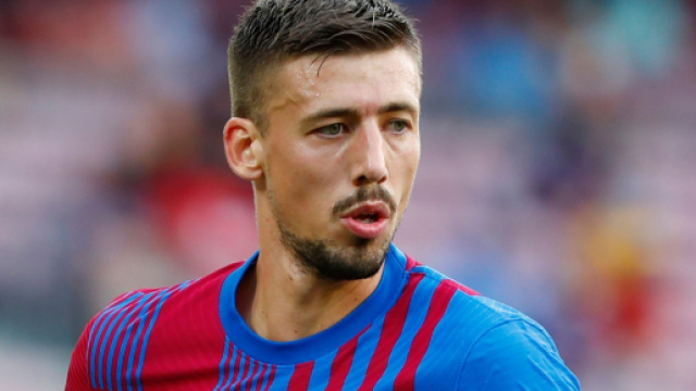 Inter, per la difesa il Barcellona potrebbe proporre Lenglet.