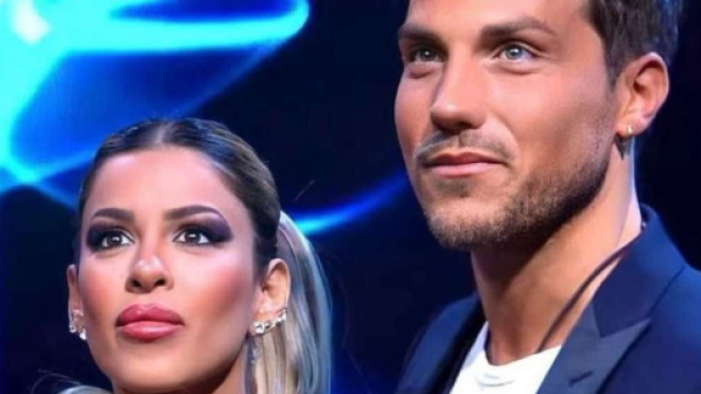 Grande Fratello Vip, Oriana annuncia l'ennesima pace con Daniele, fan: 'Tutto per soldi'.