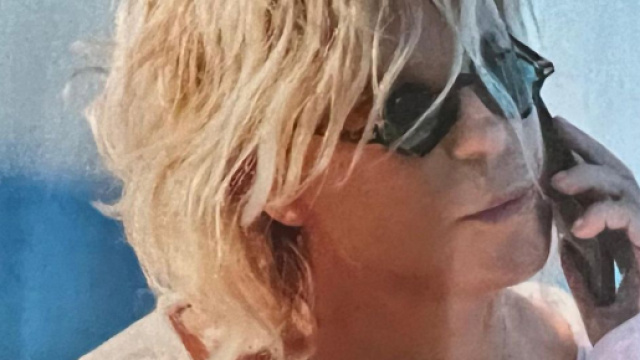 Maria De Filippi, vacanze 'amare' per la conduttrice: '&Egrave; sola e la casa le sembra vuota'.