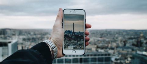 Iliad e Very Mobile propongono pacchetti aggiuntivi di giga per i viaggi all'estero