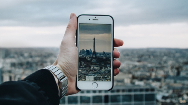 Iliad e Very Mobile propongono pacchetti aggiuntivi di giga per i viaggi all'estero.