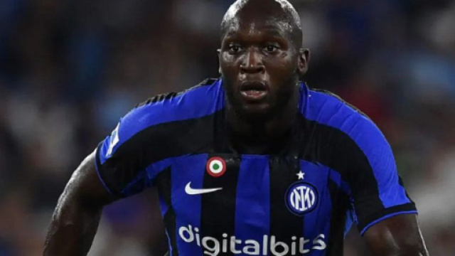 Juventus, Lukaku sarebbe in attesa di un'offerta da parte della societ&agrave; bianconera.