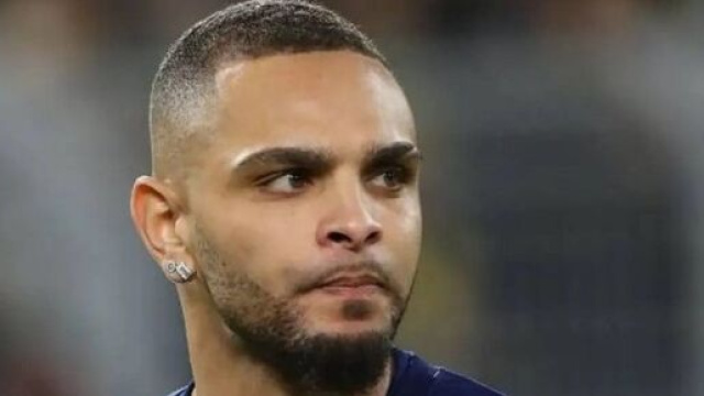 Layvin Kurzawa sous les couleurs du PSG (capture Twitter @psgcommunity_)