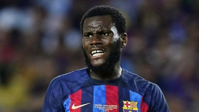 La Juventus potrebbe offrire Chiesa per l'acquisto di Kessi&eacute;.