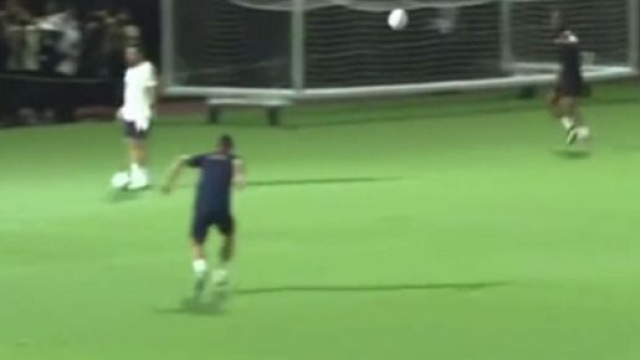 Le but de Marco Verratti &agrave; l'entrainement (capture Twitter @psgcommunity_)