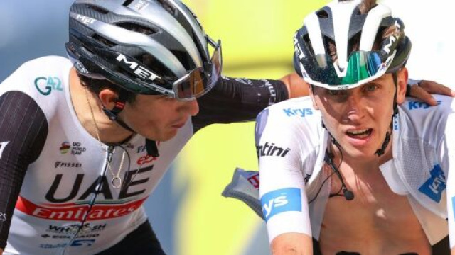 Ciclismo, Tadej Pogačar in crisi nella tappa di Courchevel.