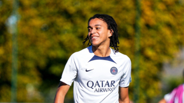 Ethan Mbapp&eacute; sous les couleurs du PSG (capture Twitter @psgcommunity_)