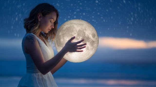 L'oroscopo di domani 5 agosto: Luna in Ariete, nuove 'voglie' per Vergine (1^ parte).