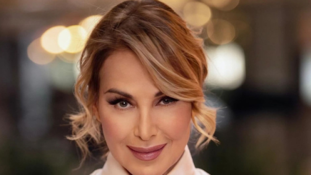 Who is the presenter Barbara D'Urso: bio, career and private life - napolike.com