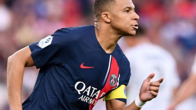 Mbapp&eacute; agac&eacute; par la dynamique actuelle au PSG. (screenshot Twitter - @ActuFoot_)