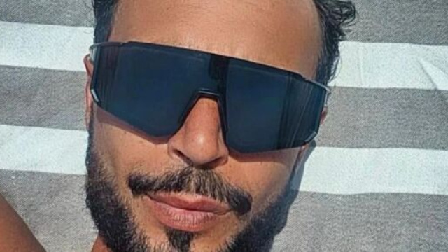 Uomini e donne, Armando sbotta polemico