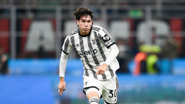 Matias Soul&eacute; con la maglia della Juventus.