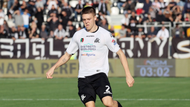 Mercato Inter, per la fascia si penserebbe ad Emil Holm dello Spezia.
