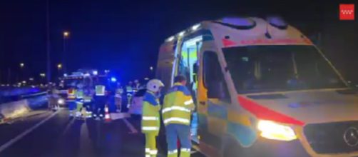 El conductor del coche que iba correctamente en la v&iacute;a ha fallecido (Twitter/112cmadrid)