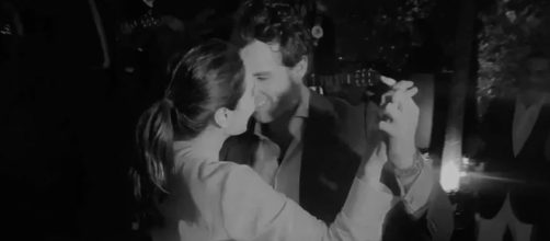 Imagen de Tamara Falc&oacute; e I&ntilde;igo Onieva bailando en la fiesta de la preboda (Instagram/ionieva)