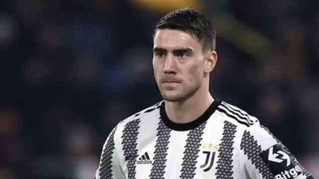Juve, Giuntoli starebbe lavorando allo scambio fra Lukaku e Vlahovic.
