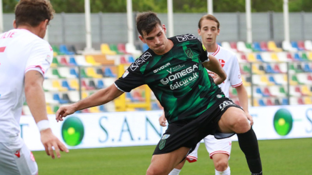 Crotone, anche Dubickas per l'attacco