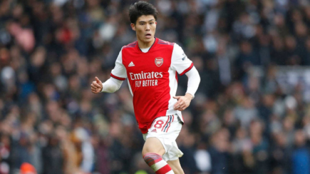 In foto Tomiyasu, difensore dell'Arsenal.