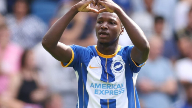 Moises Caicedo rifiuta il Liverpool e sceglie il Chelsea.