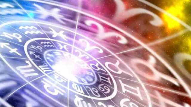 L'oroscopo e posizioni di Ferragosto, 15 agosto, fortuna: occasioni per Scorpione.