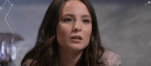 Larissa Manoela em entrevist ao 'Fant&aacute;stico' (Reprodu&ccedil;&atilde;o/TV Globo)