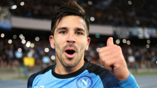 In foto Simeone, attaccante del Napoli.