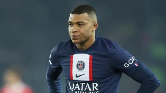 Le PSG et Mbapp&eacute; se sont rapproch&eacute;s ces derniers jours. (screenshot Twitter - @Zoro_HDR)