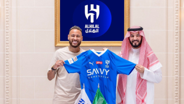 Neymar &egrave; un nuovo giocatore dell'Al-Hilal: al PSG 100 milioni di euro.